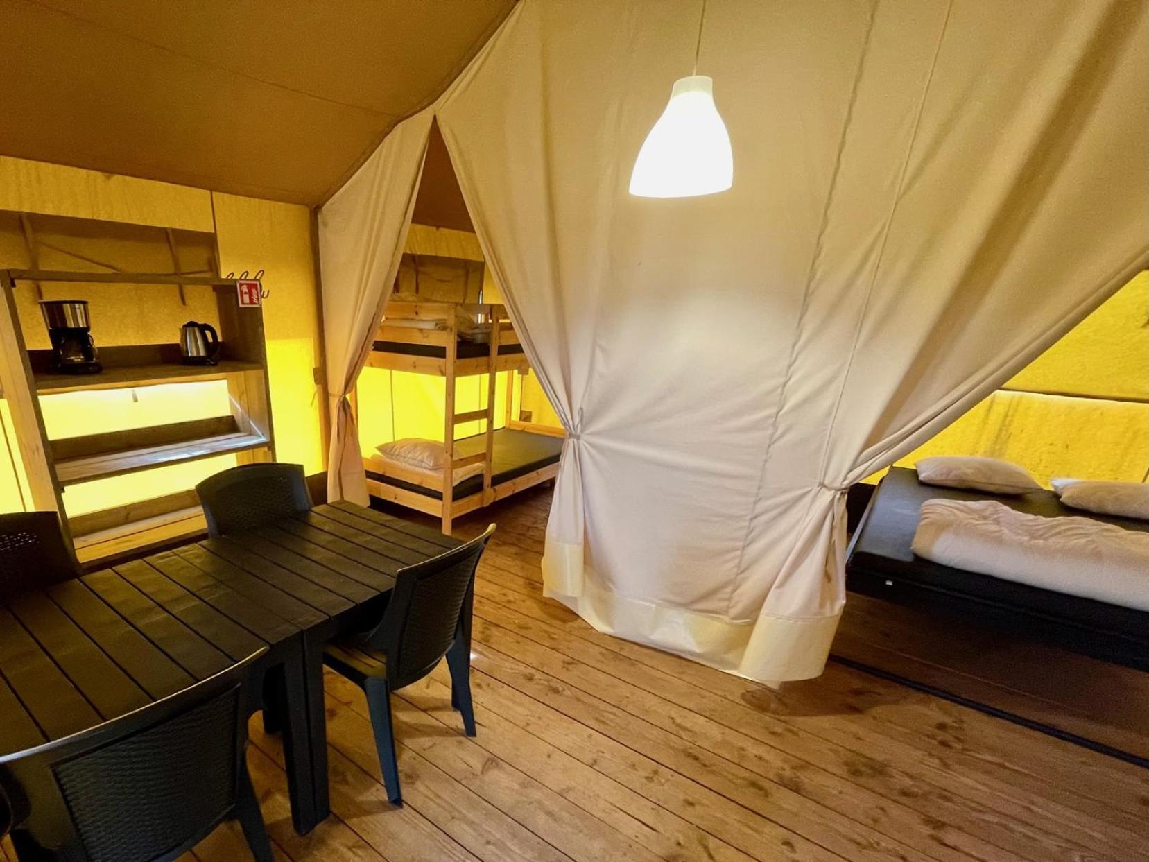 Safaritent At Camping Gt Keiheuvel Balen Bilik gambar